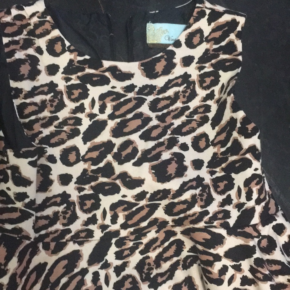 Girls dress.